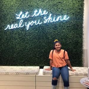 Meet your Posher, Natasha